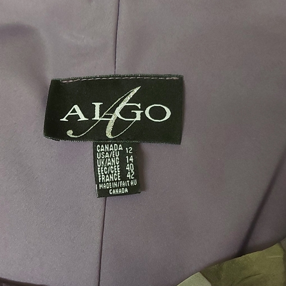 Floral shift dress with asymmetrical hem - Picture 6 of 7